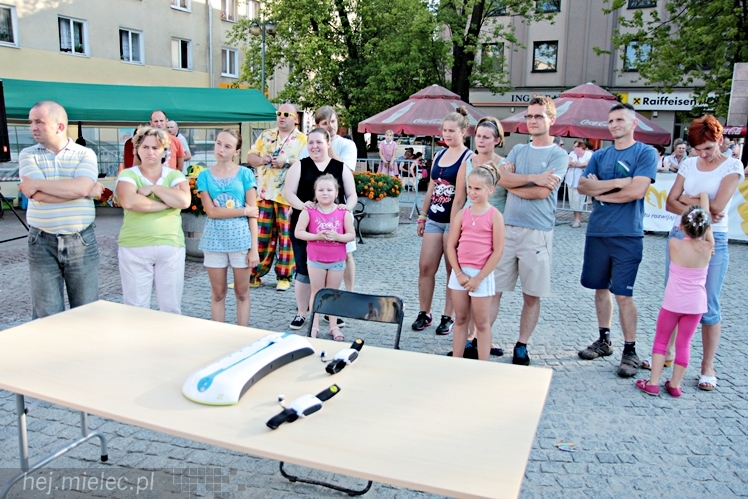 Piknik Rodzinny ?Grunt to rodzinka? CZĘŚĆ 1 ? ?Rodzinny labirynt?