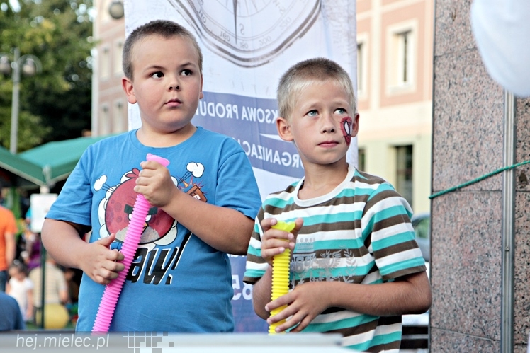 Piknik Rodzinny ?Grunt to rodzinka? CZĘŚĆ 1 ? ?Rodzinny labirynt?