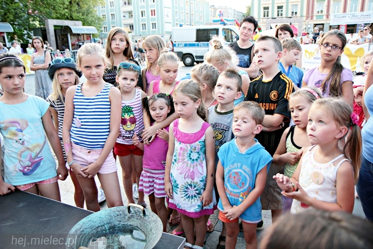 Piknik Rodzinny ?Grunt to rodzinka? CZĘŚĆ 1 ? ?Rodzinny labirynt?