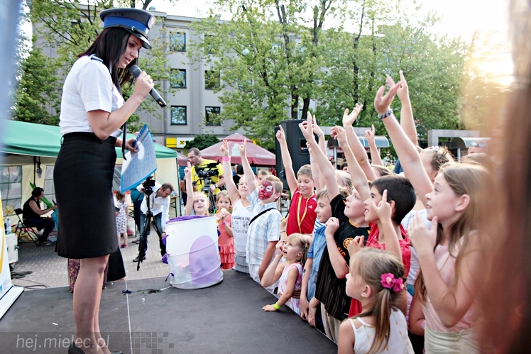 Piknik Rodzinny ?Grunt to rodzinka? CZĘŚĆ 1 ? ?Rodzinny labirynt?