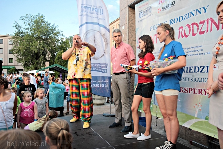 Piknik Rodzinny ?Grunt to rodzinka? CZĘŚĆ 1 ? ?Rodzinny labirynt?
