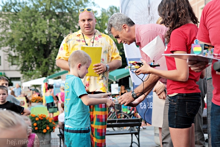 Piknik Rodzinny ?Grunt to rodzinka? CZĘŚĆ 1 ? ?Rodzinny labirynt?