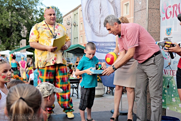 Piknik Rodzinny ?Grunt to rodzinka? CZĘŚĆ 1 ? ?Rodzinny labirynt?