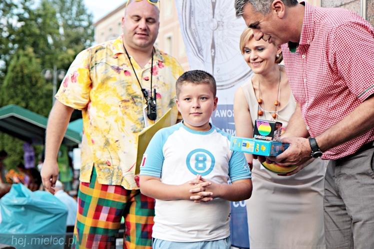 Piknik Rodzinny ?Grunt to rodzinka? CZĘŚĆ 1 ? ?Rodzinny labirynt?