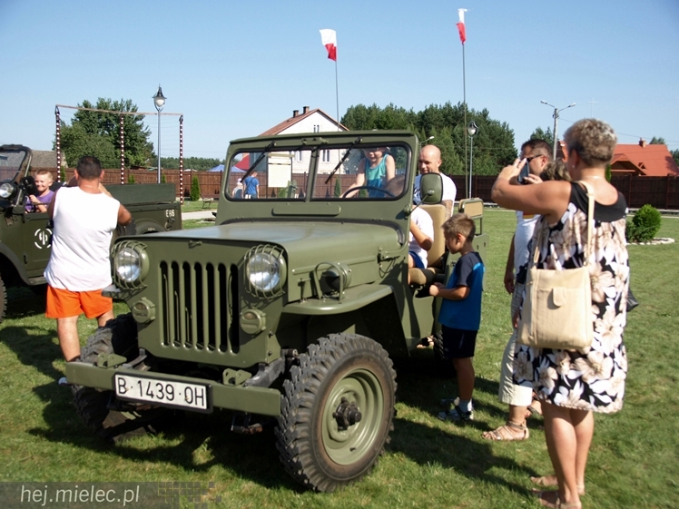 V Zlot Historyczno-Militarny w Bliźnie: odbicie poligonu, pokazy i turnieje