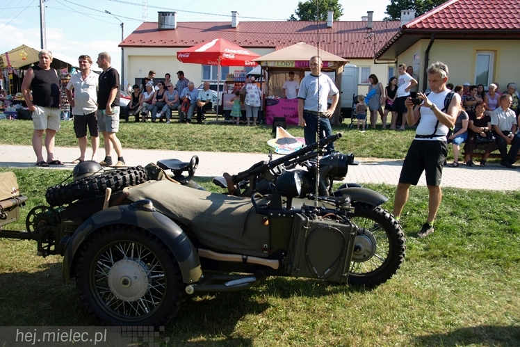 V Zlot Historyczno-Militarny w Bliźnie: odbicie poligonu, pokazy i turnieje