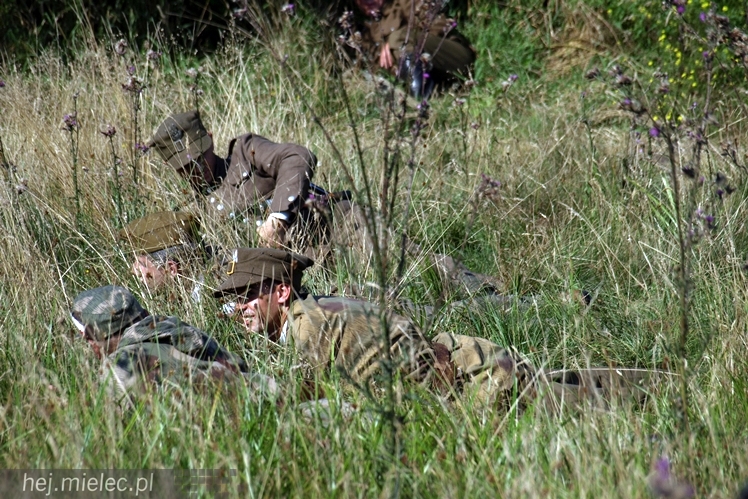 V Zlot Historyczno-Militarny w Bliźnie: odbicie poligonu, pokazy i turnieje