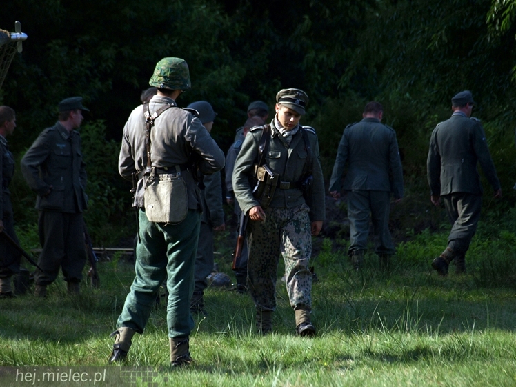 V Zlot Historyczno-Militarny w Bliźnie: odbicie poligonu, pokazy i turnieje