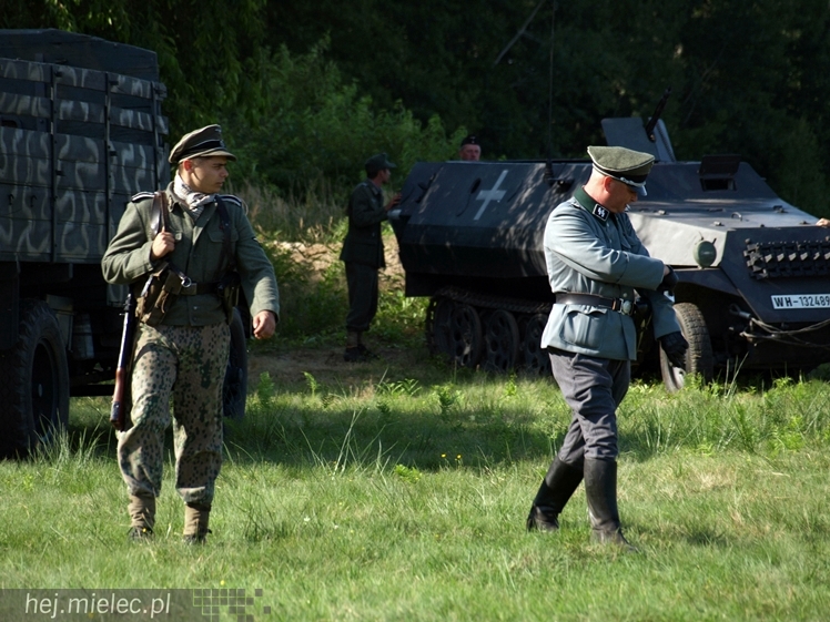 V Zlot Historyczno-Militarny w Bliźnie: odbicie poligonu, pokazy i turnieje