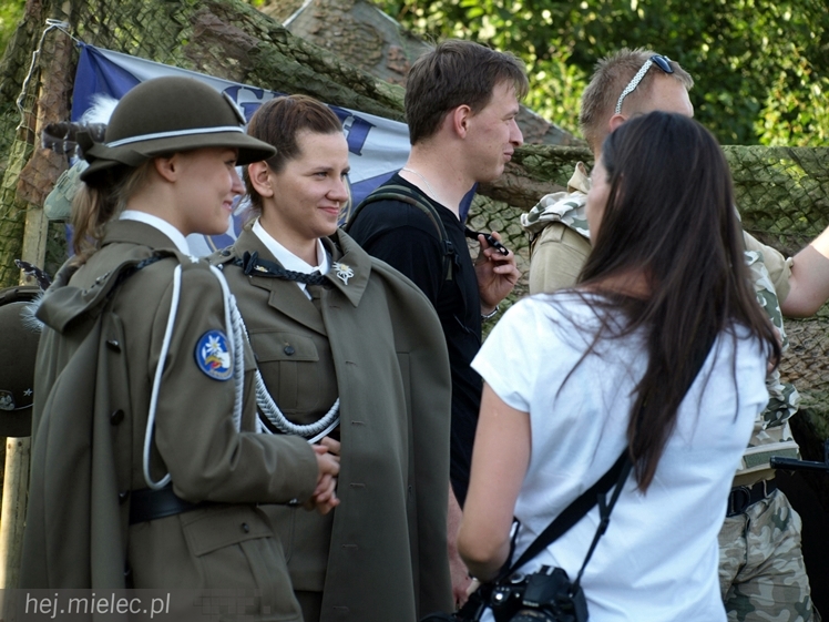 V Zlot Historyczno-Militarny w Bliźnie: odbicie poligonu, pokazy i turnieje