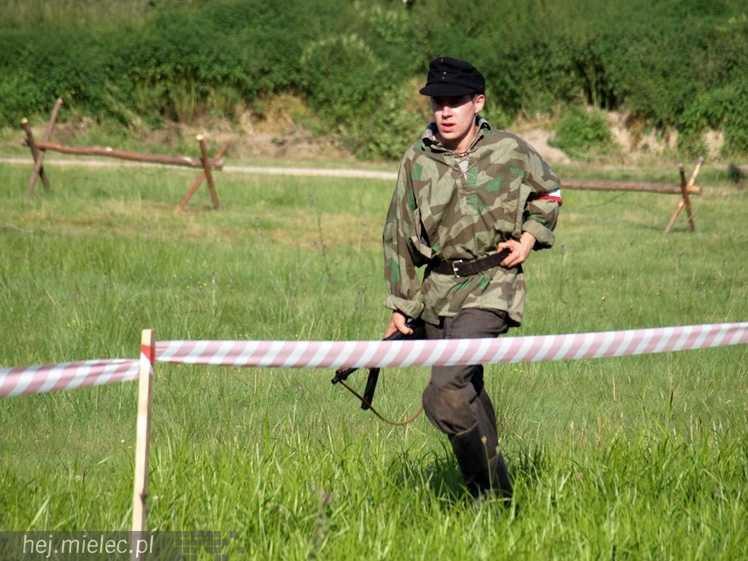 V Zlot Historyczno-Militarny w Bliźnie: odbicie poligonu, pokazy i turnieje