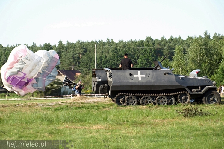 V Zlot Historyczno-Militarny w Bliźnie: odbicie poligonu, pokazy i turnieje