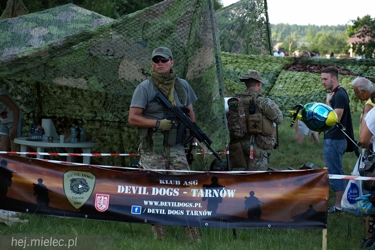 V Zlot Historyczno-Militarny w Bliźnie: odbicie poligonu, pokazy i turnieje
