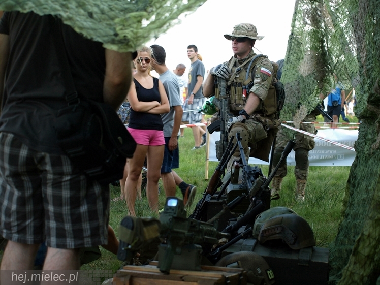V Zlot Historyczno-Militarny w Bliźnie: odbicie poligonu, pokazy i turnieje