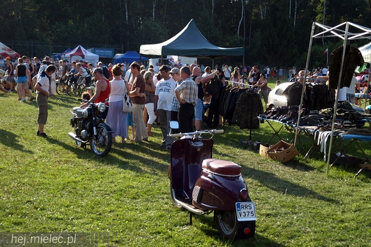 V Zlot Historyczno-Militarny w Bliźnie: odbicie poligonu, pokazy i turnieje