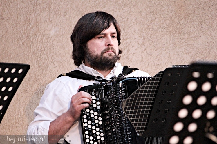 Wieczór piosenki żydowskiej i muzyki klezmerskiej ?Piosenka o Złotej Krainie? w ramach  XVII MFM