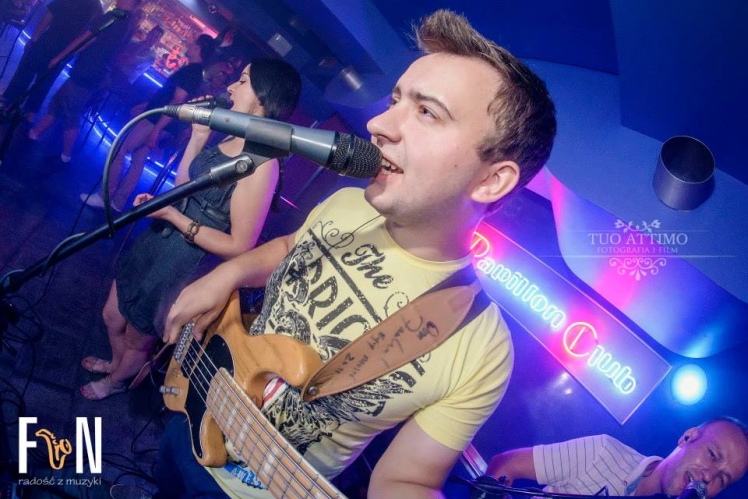 Dancing Night z zespołem FUN w Papillon Club. Impreza 27 lipca