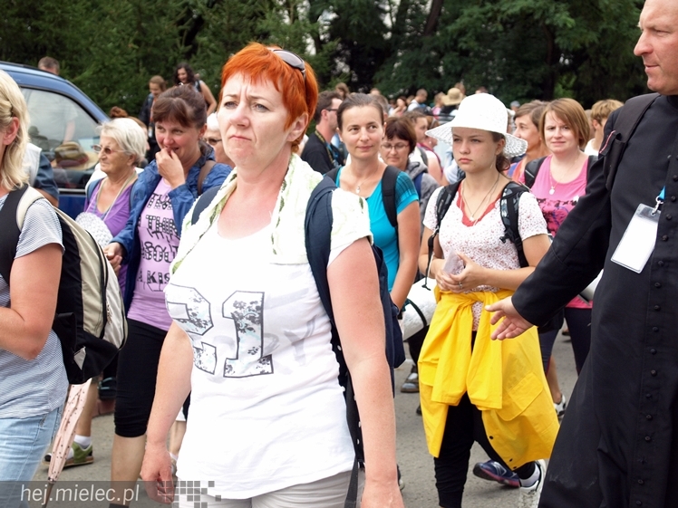 37. Rzeszowska Piesza Pielgrzymka dotarła do Jam. Wierni modlili się za Ojczyznę