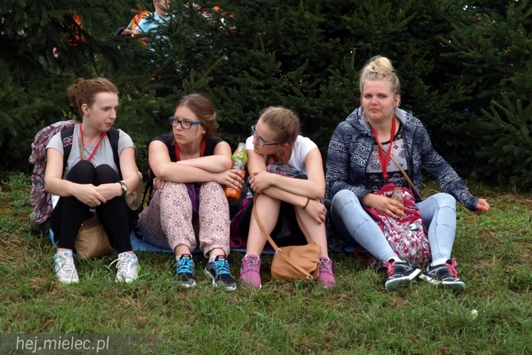 37. Rzeszowska Piesza Pielgrzymka dotarła do Jam. Wierni modlili się za Ojczyznę