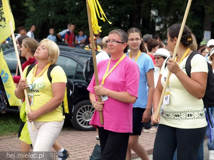 37. Rzeszowska Piesza Pielgrzymka dotarła do Jam. Wierni modlili się za Ojczyznę