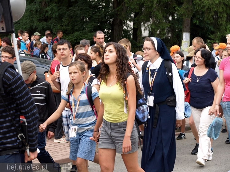37. Rzeszowska Piesza Pielgrzymka dotarła do Jam. Wierni modlili się za Ojczyznę