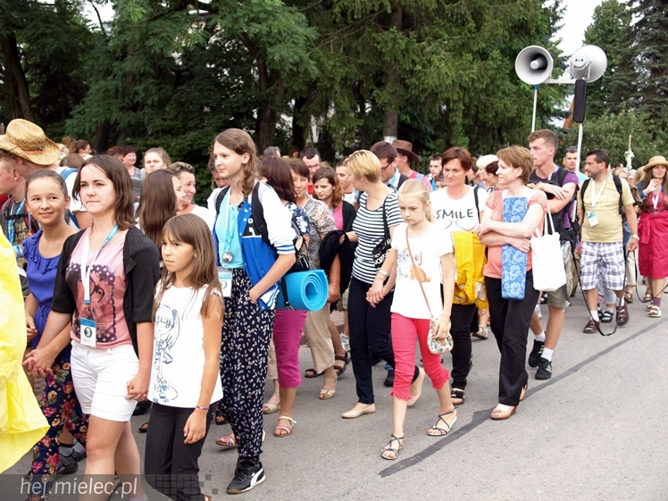37. Rzeszowska Piesza Pielgrzymka dotarła do Jam. Wierni modlili się za Ojczyznę