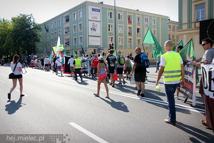 Marsz Pamięci w 150. rocznicę urodzin Romana Dmowskiego