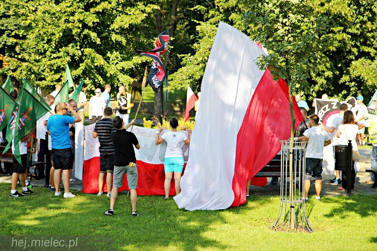 Marsz Pamięci w 150. rocznicę urodzin Romana Dmowskiego