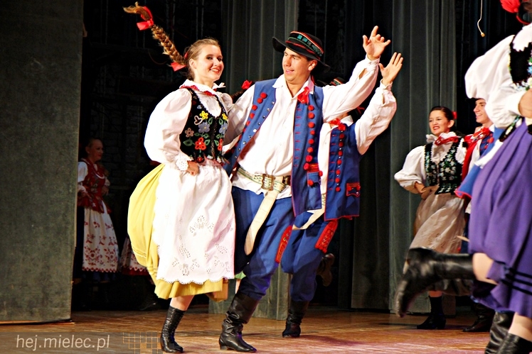 Wakacje z folklorem: koncert francuskiej Mazovii z Saint-Vallier i Rzeszowiaków