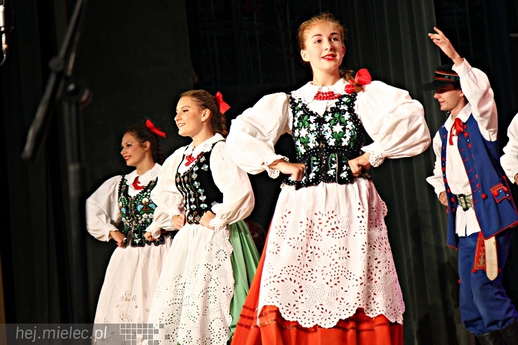 Wakacje z folklorem: koncert francuskiej Mazovii z Saint-Vallier i Rzeszowiaków