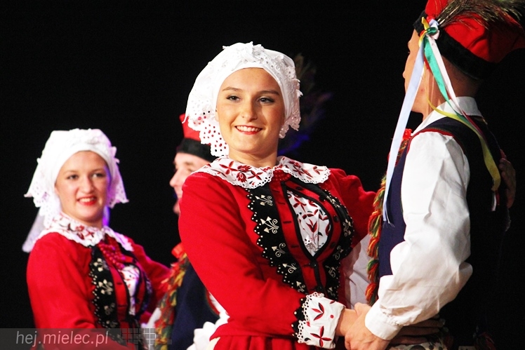 Wakacje z folklorem: koncert francuskiej Mazovii z Saint-Vallier i Rzeszowiaków