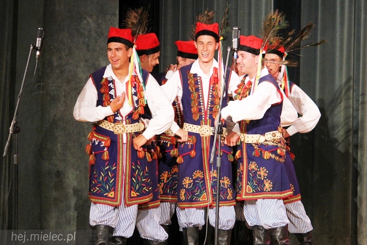 Wakacje z folklorem: koncert francuskiej Mazovii z Saint-Vallier i Rzeszowiaków