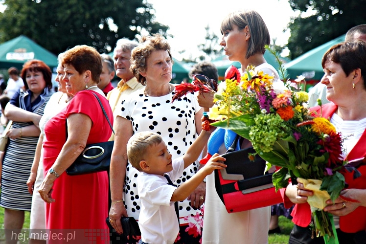 Dożynki Gminy Wadowice Górne i taneczny koncert Don Vasyl Juniora i Cygańskich Gwiazd