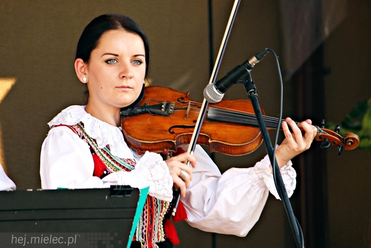 Dożynki Gminy Wadowice Górne i taneczny koncert Don Vasyl Juniora i Cygańskich Gwiazd
