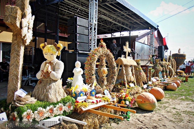 Dożynki Gminy Wadowice Górne i taneczny koncert Don Vasyl Juniora i Cygańskich Gwiazd