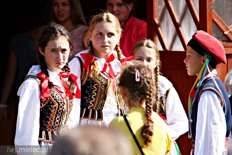 Dożynki Gminy Wadowice Górne i taneczny koncert Don Vasyl Juniora i Cygańskich Gwiazd