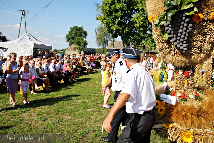 Dożynki Gminy Wadowice Górne i taneczny koncert Don Vasyl Juniora i Cygańskich Gwiazd