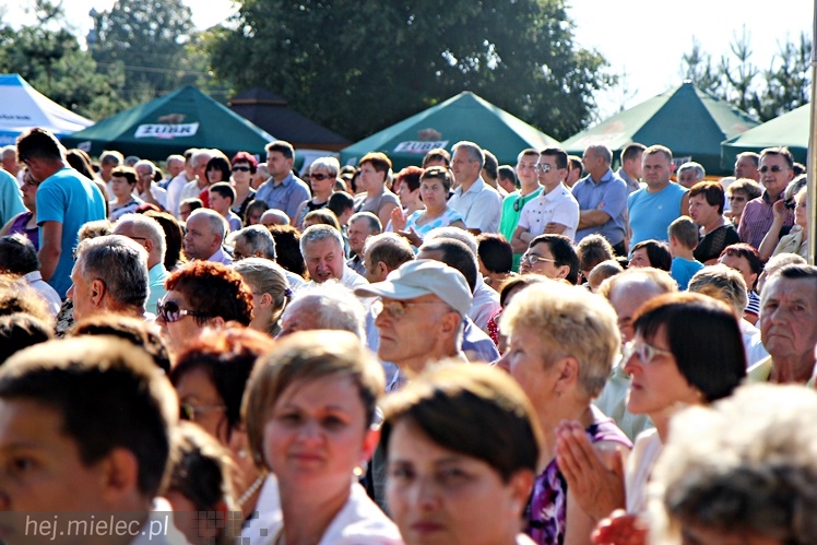 Dożynki Gminy Wadowice Górne i taneczny koncert Don Vasyl Juniora i Cygańskich Gwiazd