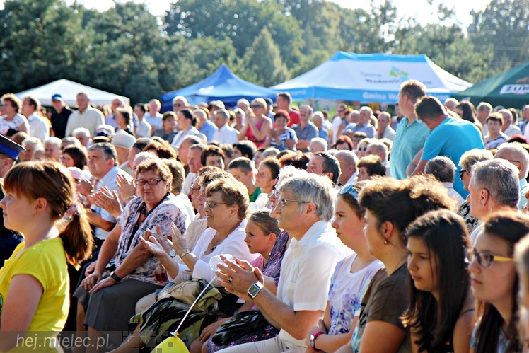 Dożynki Gminy Wadowice Górne i taneczny koncert Don Vasyl Juniora i Cygańskich Gwiazd