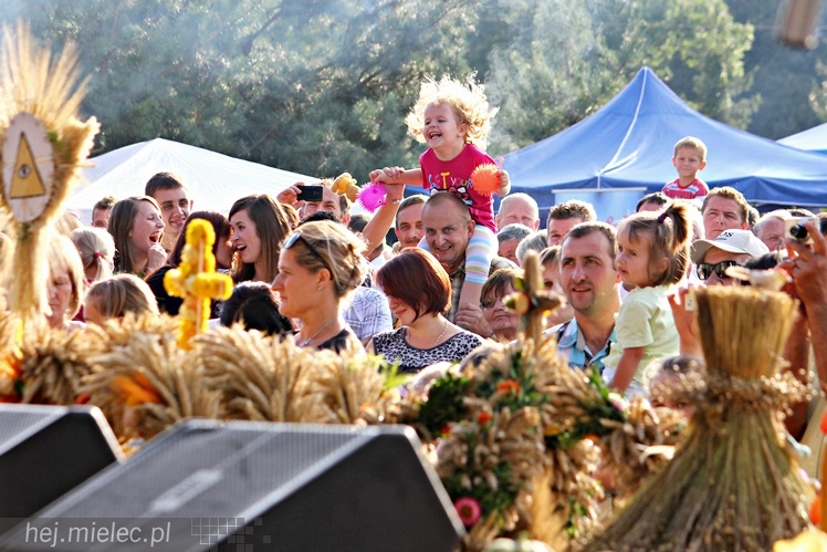 Dożynki Gminy Wadowice Górne i taneczny koncert Don Vasyl Juniora i Cygańskich Gwiazd