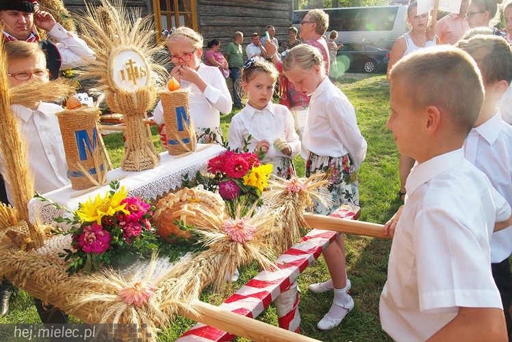 Dożynki Gminy Borowa tradycyjnie odbyły się w Surowej