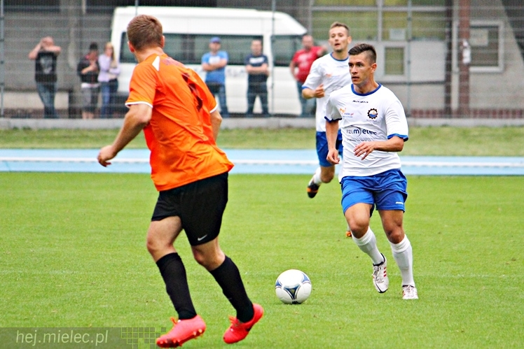 FKS Stal Mielec - MKS Puszcza Niepołomice 0:2
