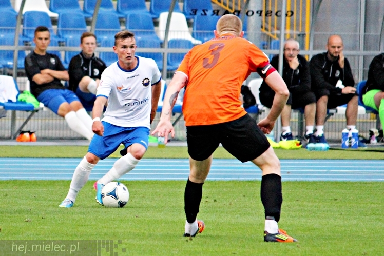 FKS Stal Mielec - MKS Puszcza Niepołomice 0:2