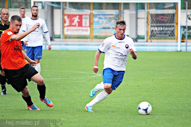 FKS Stal Mielec - MKS Puszcza Niepołomice 0:2