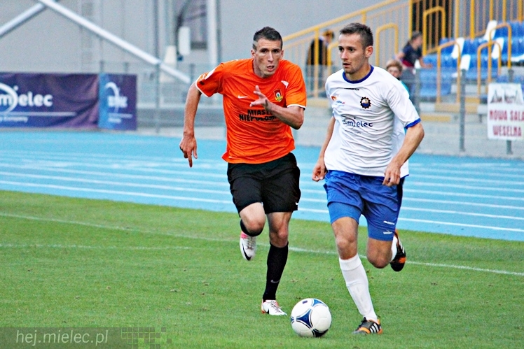 FKS Stal Mielec - MKS Puszcza Niepołomice 0:2
