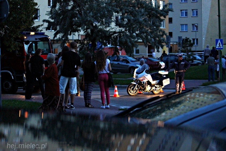Policjanci uratowali młodego mężczyznę. Chciał skoczyć z wieżowca