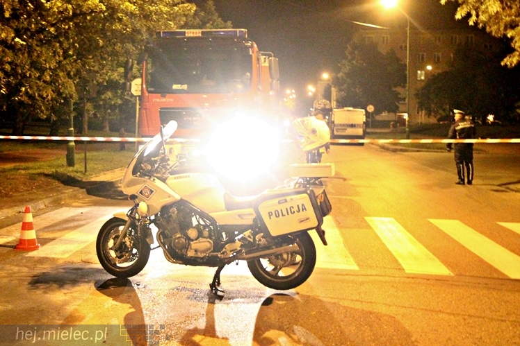 Policjanci uratowali młodego mężczyznę. Chciał skoczyć z wieżowca
