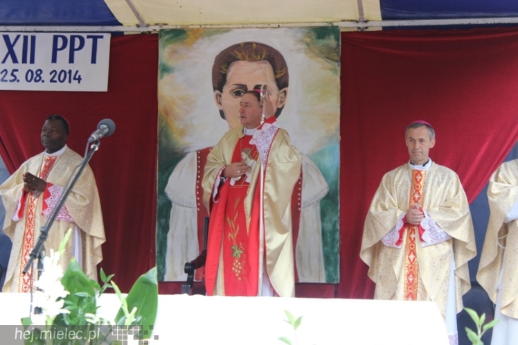 PPT 2014 ruszyła. Pielgrzymi rozpoczęli od uroczystego nabożeństwa w Tarnowie