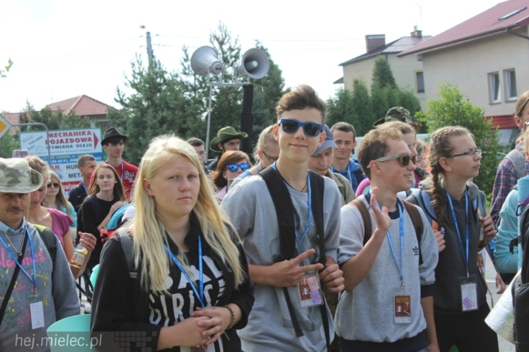 PPT 2014 ruszyła. Pielgrzymi rozpoczęli od uroczystego nabożeństwa w Tarnowie