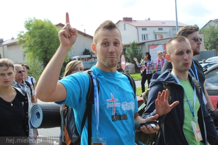 PPT 2014 ruszyła. Pielgrzymi rozpoczęli od uroczystego nabożeństwa w Tarnowie